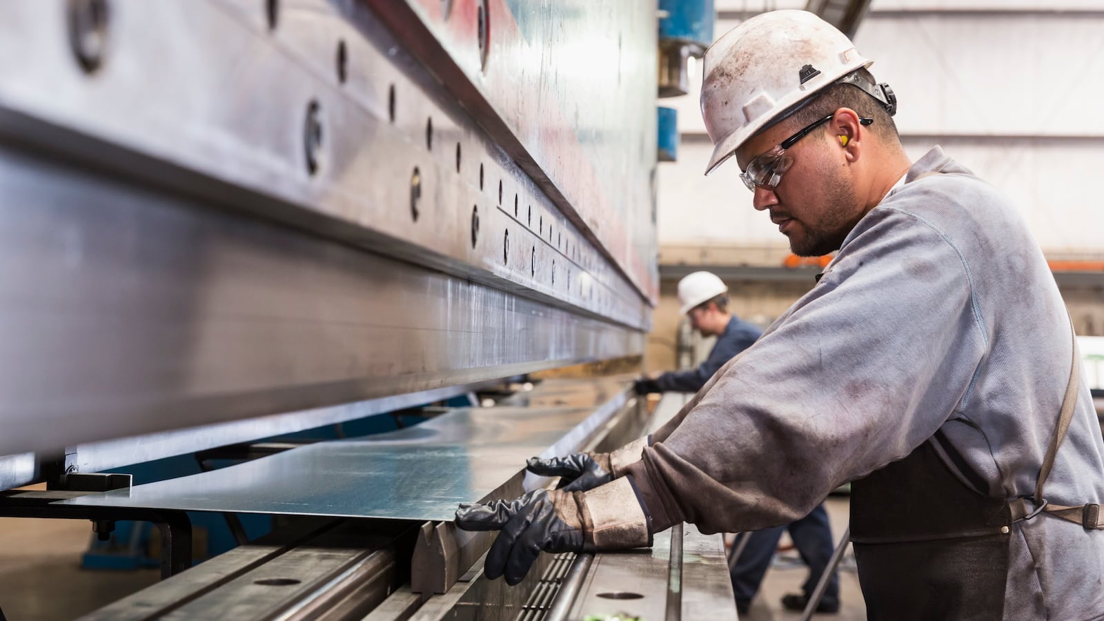 Man working with steel